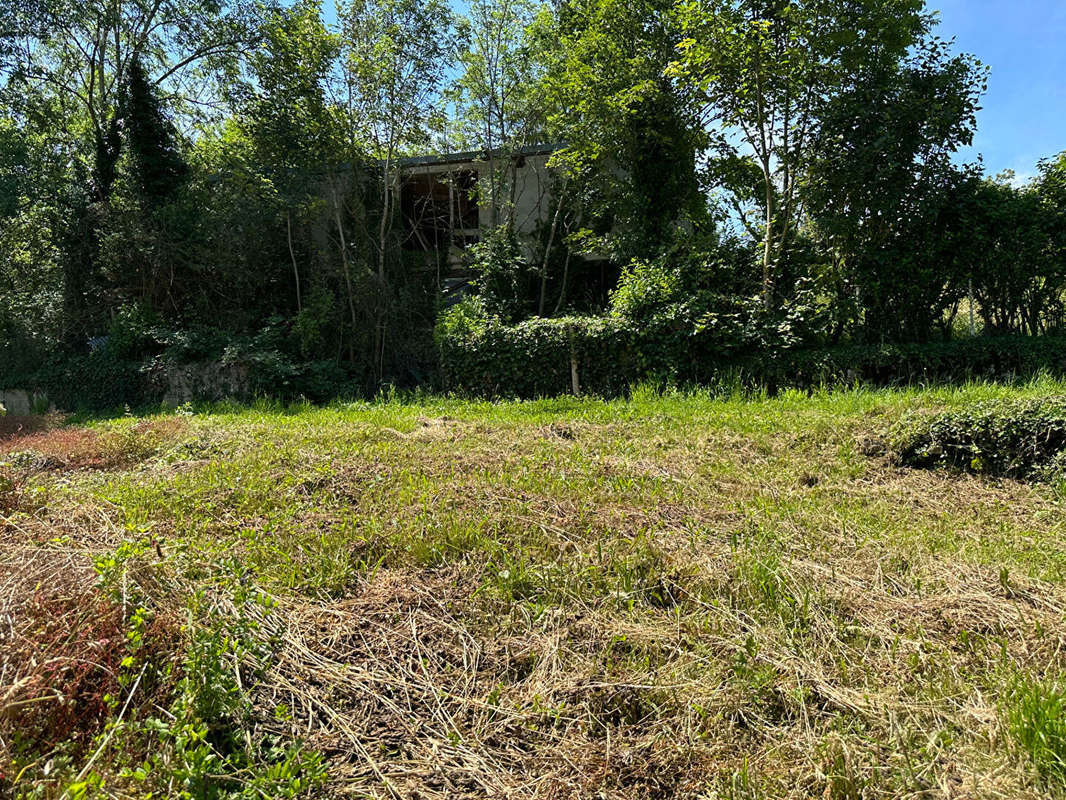 Maison à MUSSY-LA-FOSSE