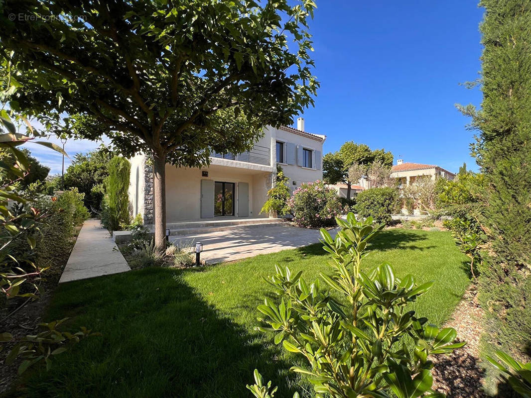 Maison à MAUSSANE-LES-ALPILLES