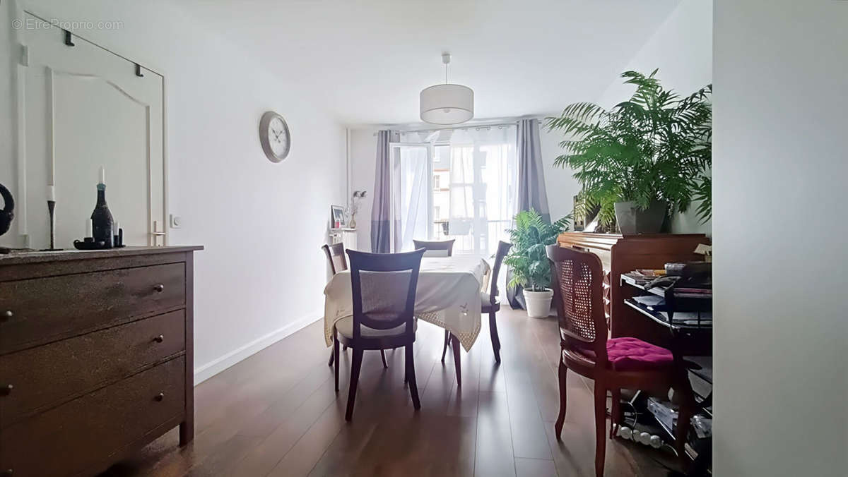 Appartement à ROSNY-SOUS-BOIS