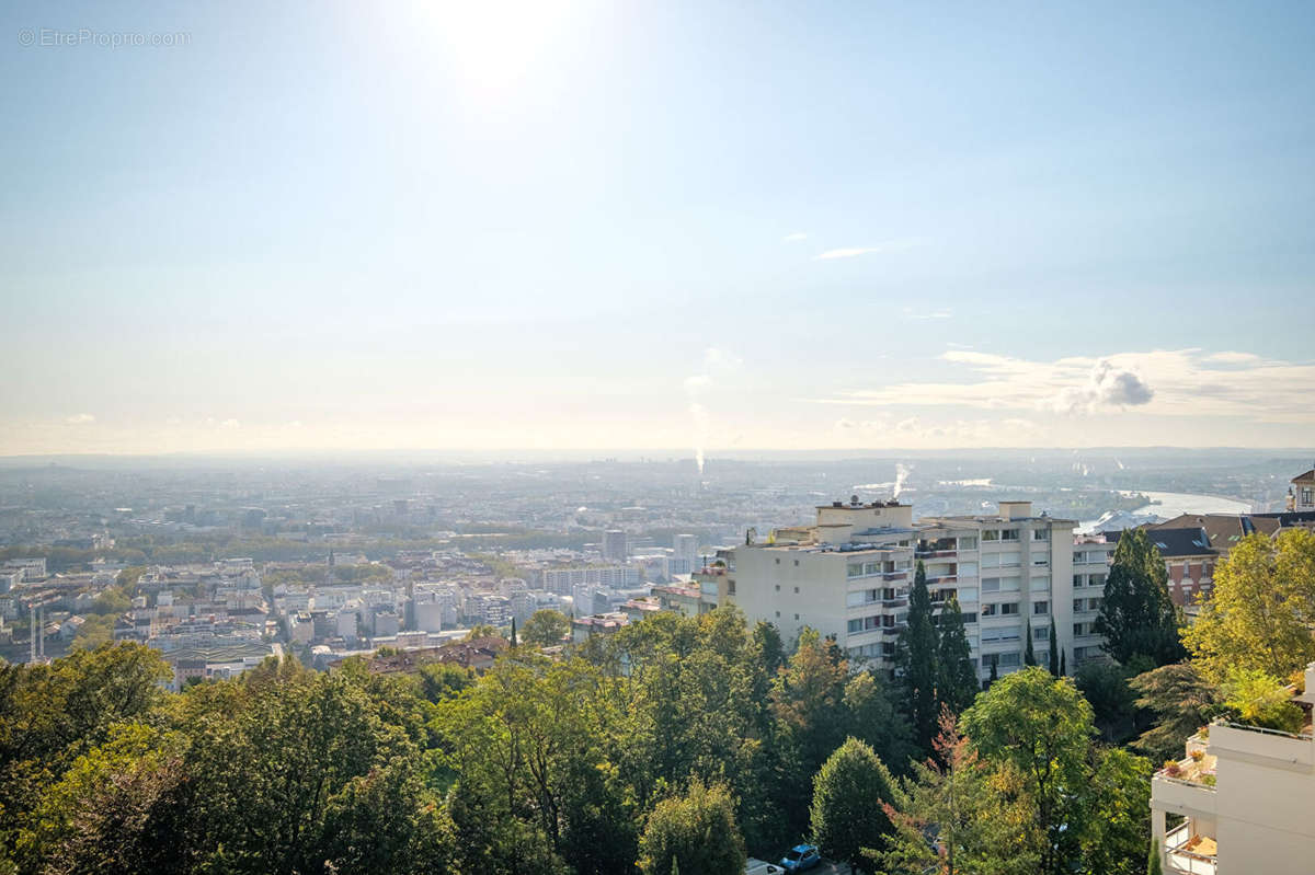 Appartement à LYON-5E