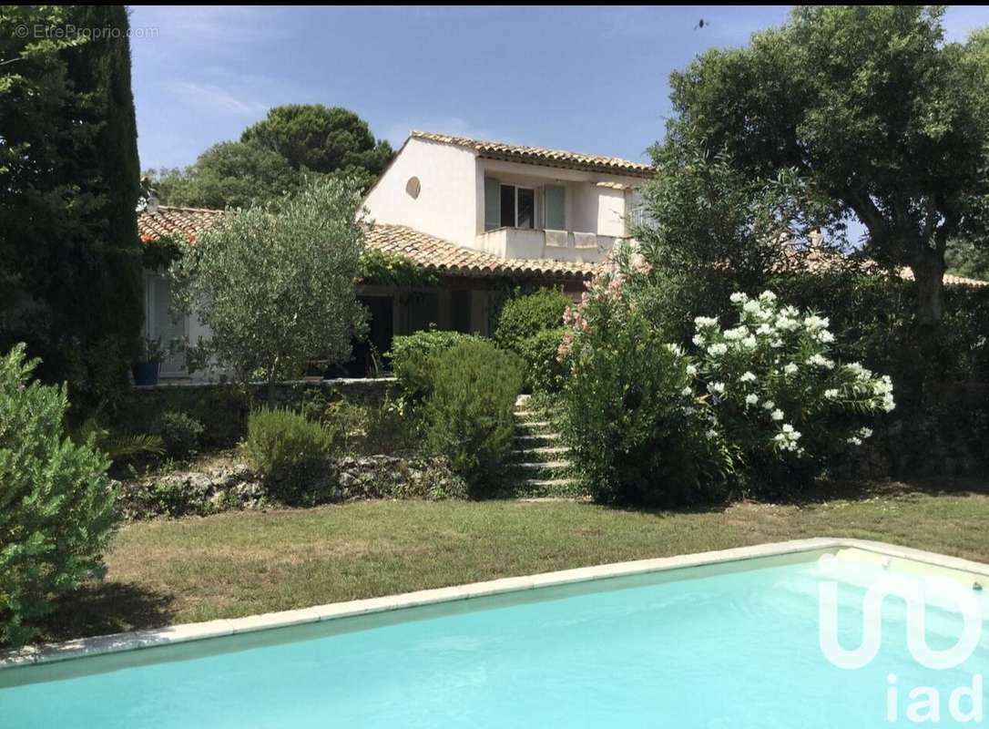 Photo 2 - Maison à GRIMAUD