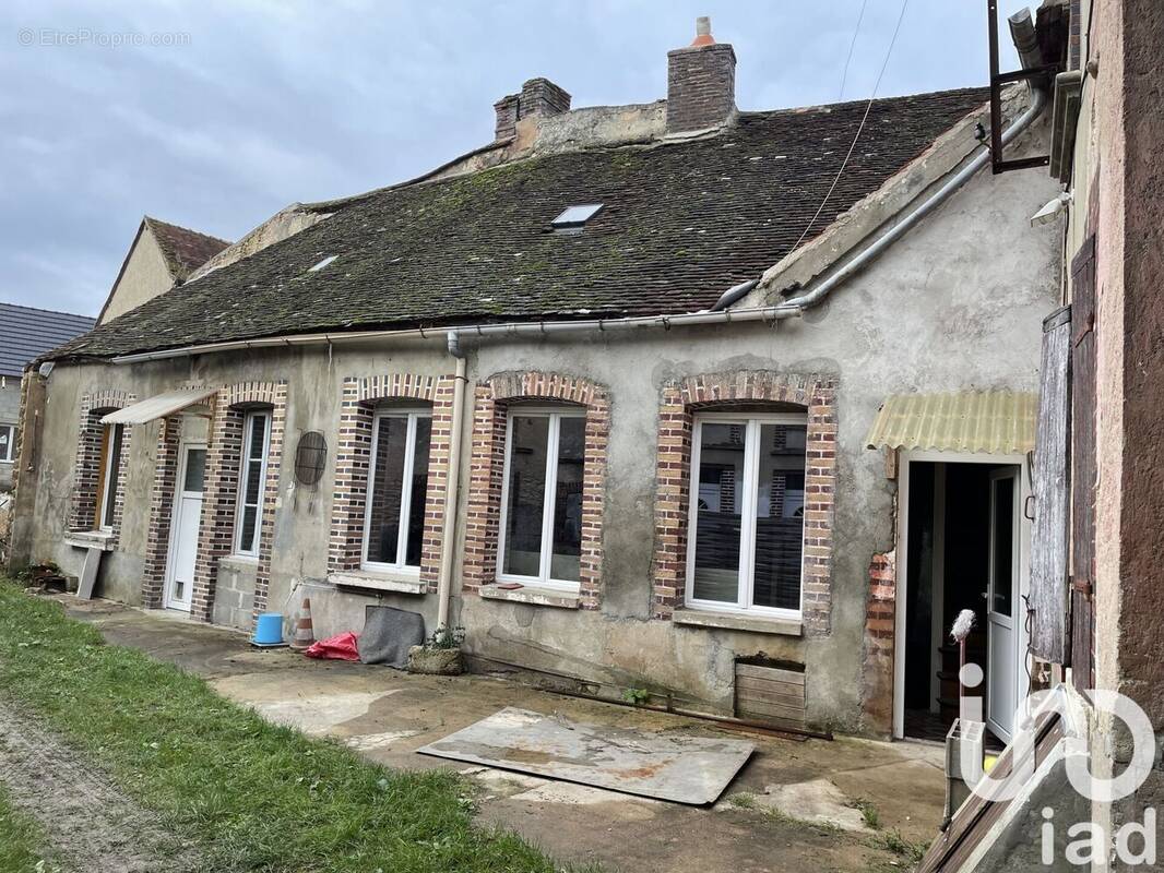 Photo 1 - Maison à BRIENON-SUR-ARMANCON