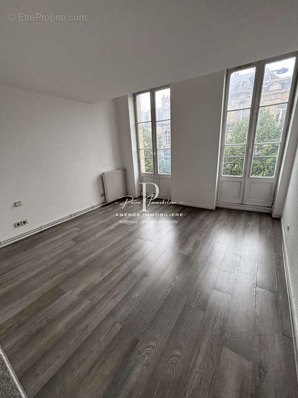 Appartement à BORDEAUX