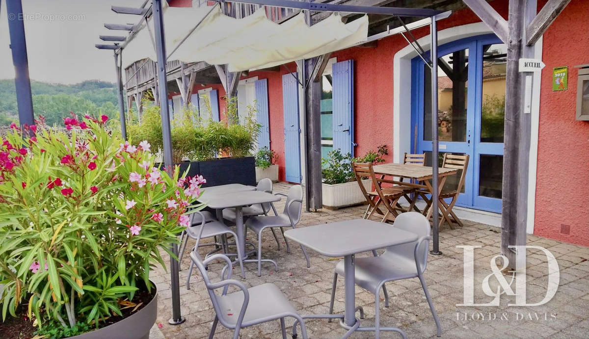 Terrasse côté salle à manger - Autre à CHOMERAC