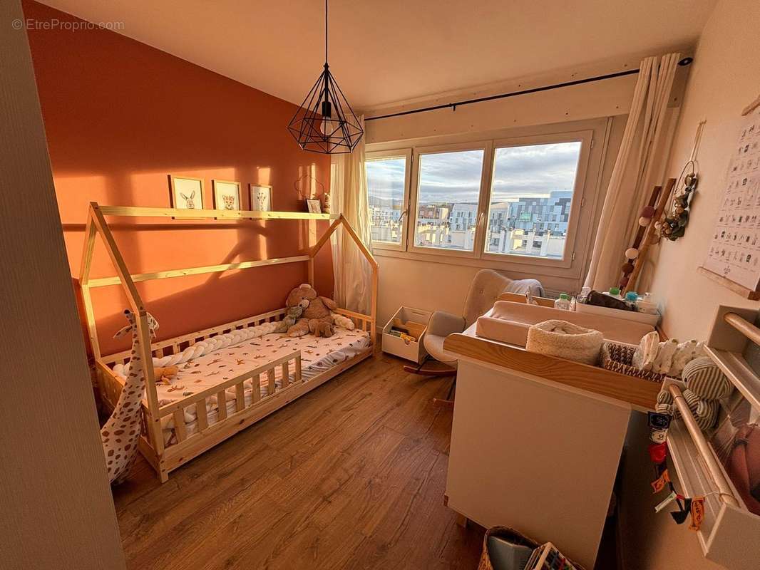 Appartement à MARSEILLE-2E