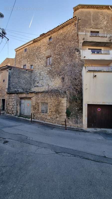 Autre à THEZAN-LES-BEZIERS