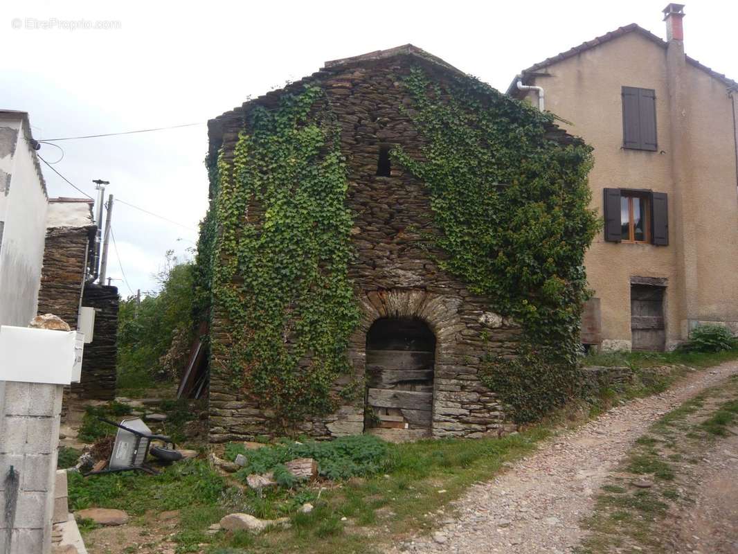 Maison à LE COLLET-DE-DEZE