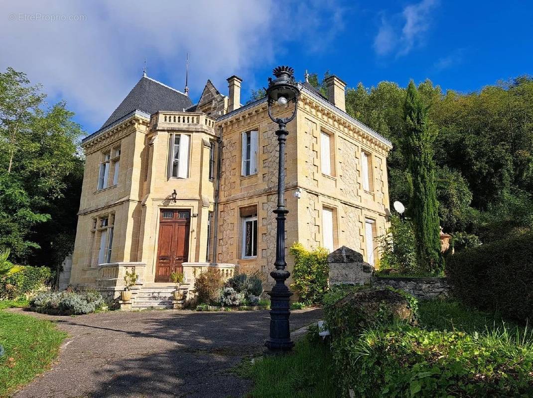 Maison à BAYON-SUR-GIRONDE