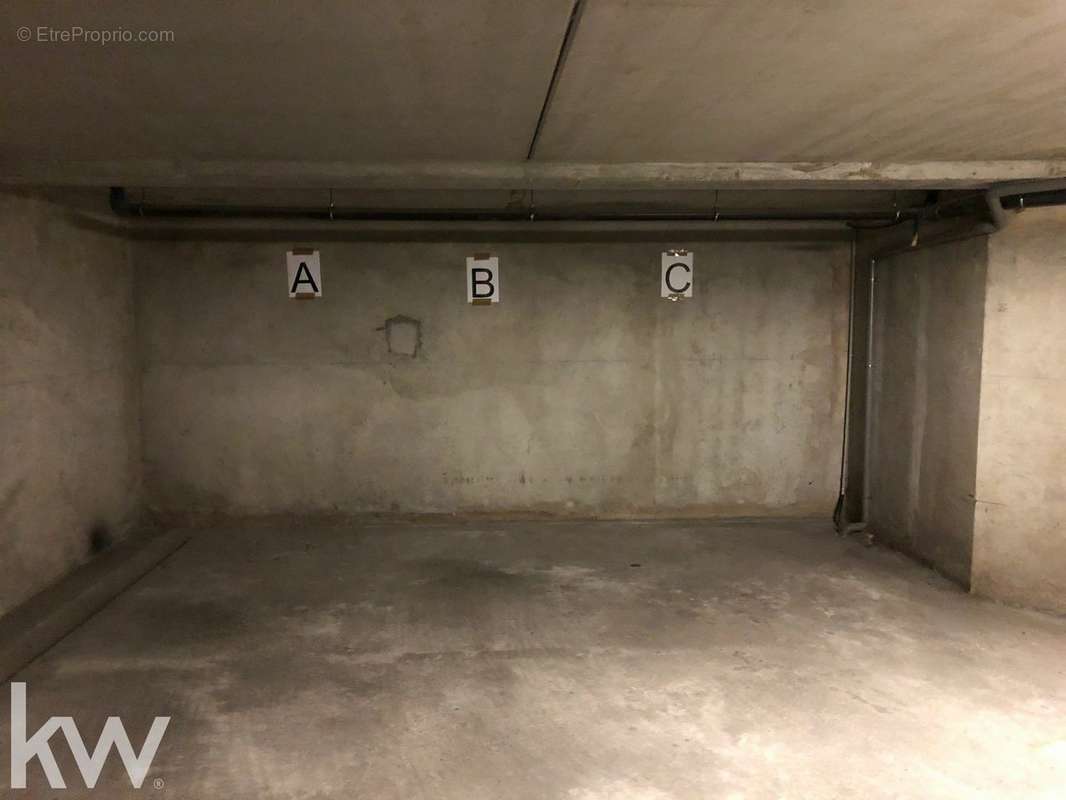 Parking à LYON-3E