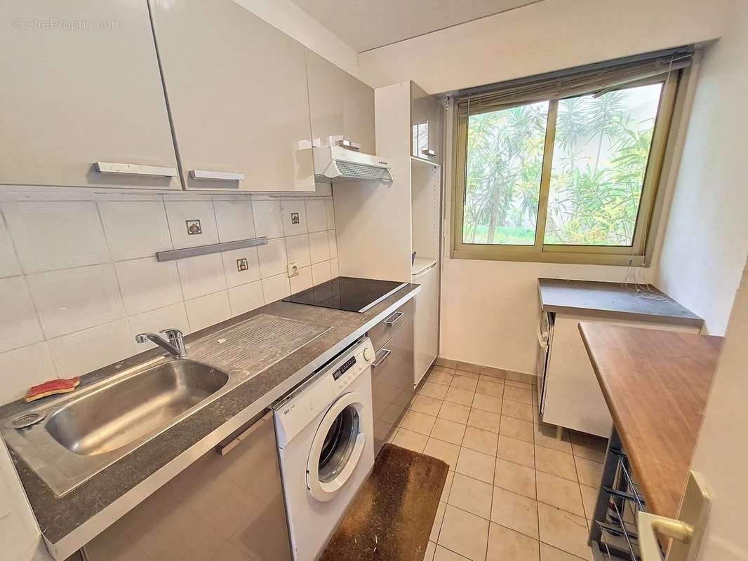 Appartement à MOUGINS