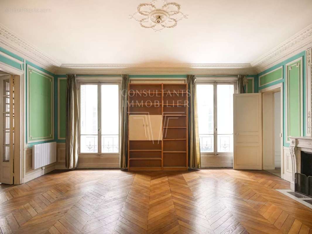 Appartement à PARIS-6E