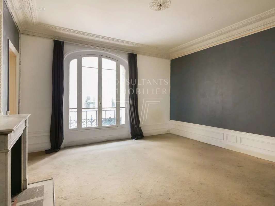 Appartement à PARIS-6E