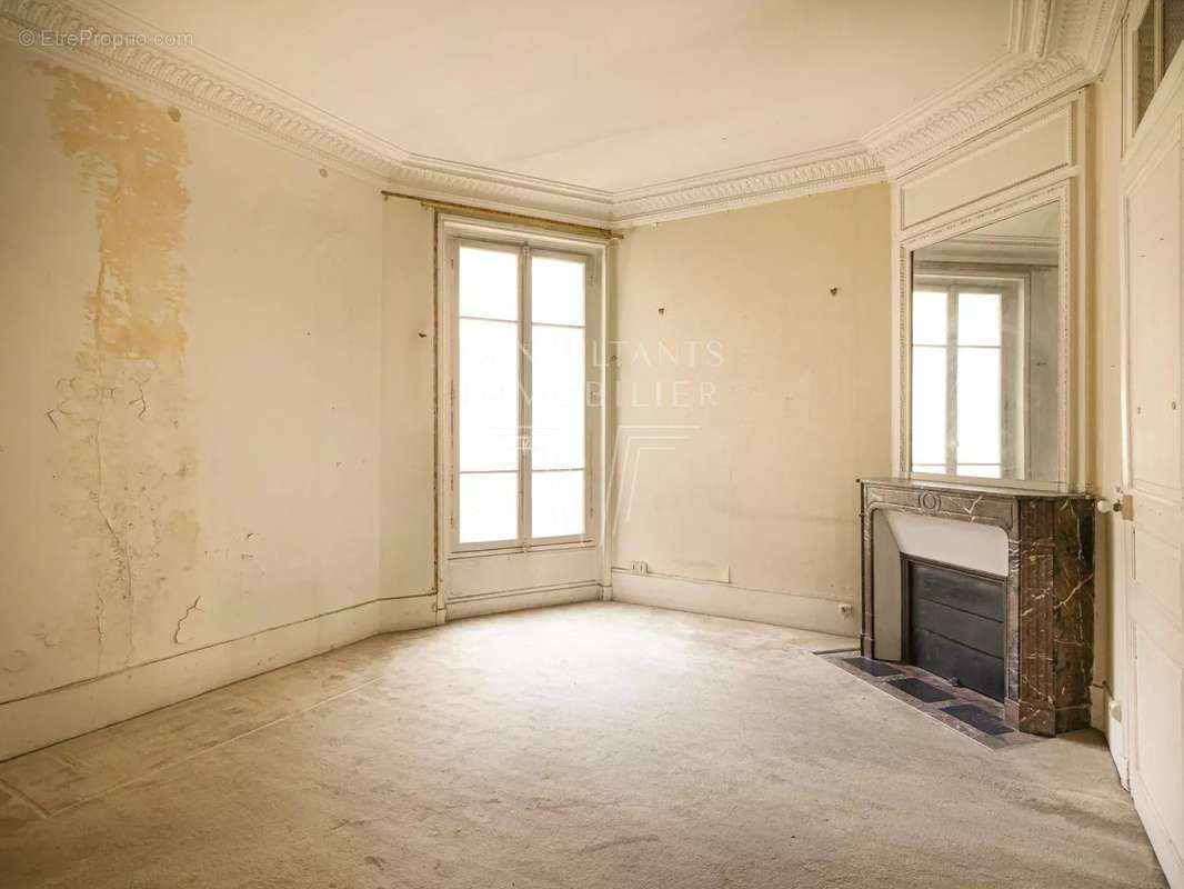 Appartement à PARIS-6E