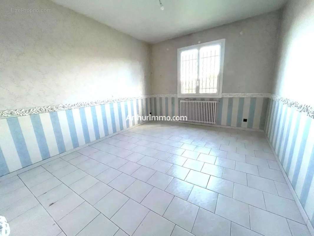 Appartement à MARSEILLE-11E