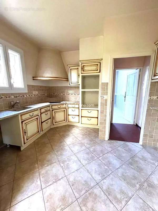 Appartement à MARSEILLE-11E