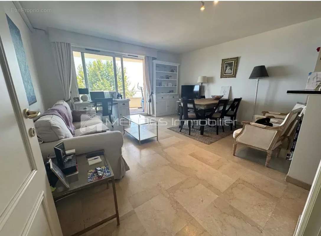 Appartement à BEAUSOLEIL