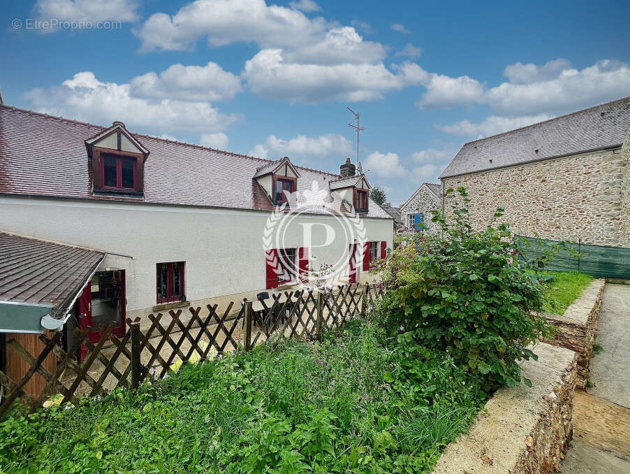 Maison à COULOMMIERS