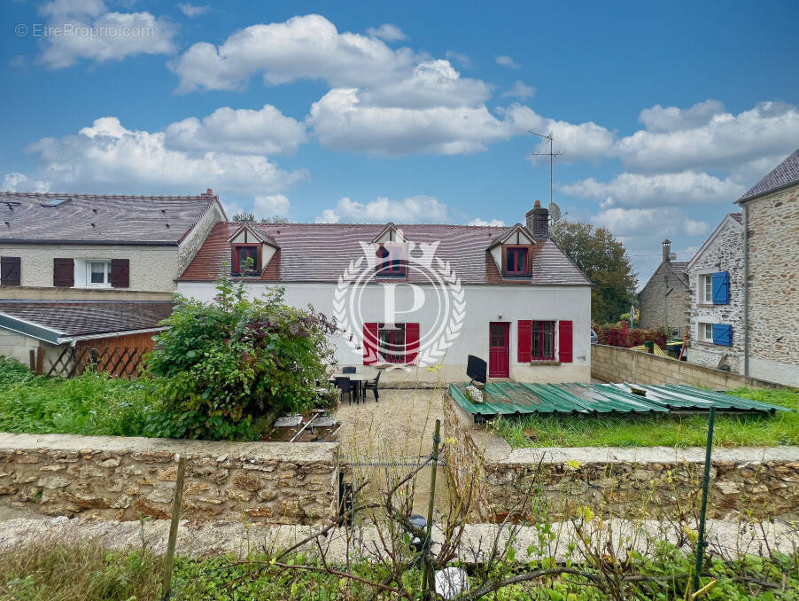 Maison à COULOMMIERS