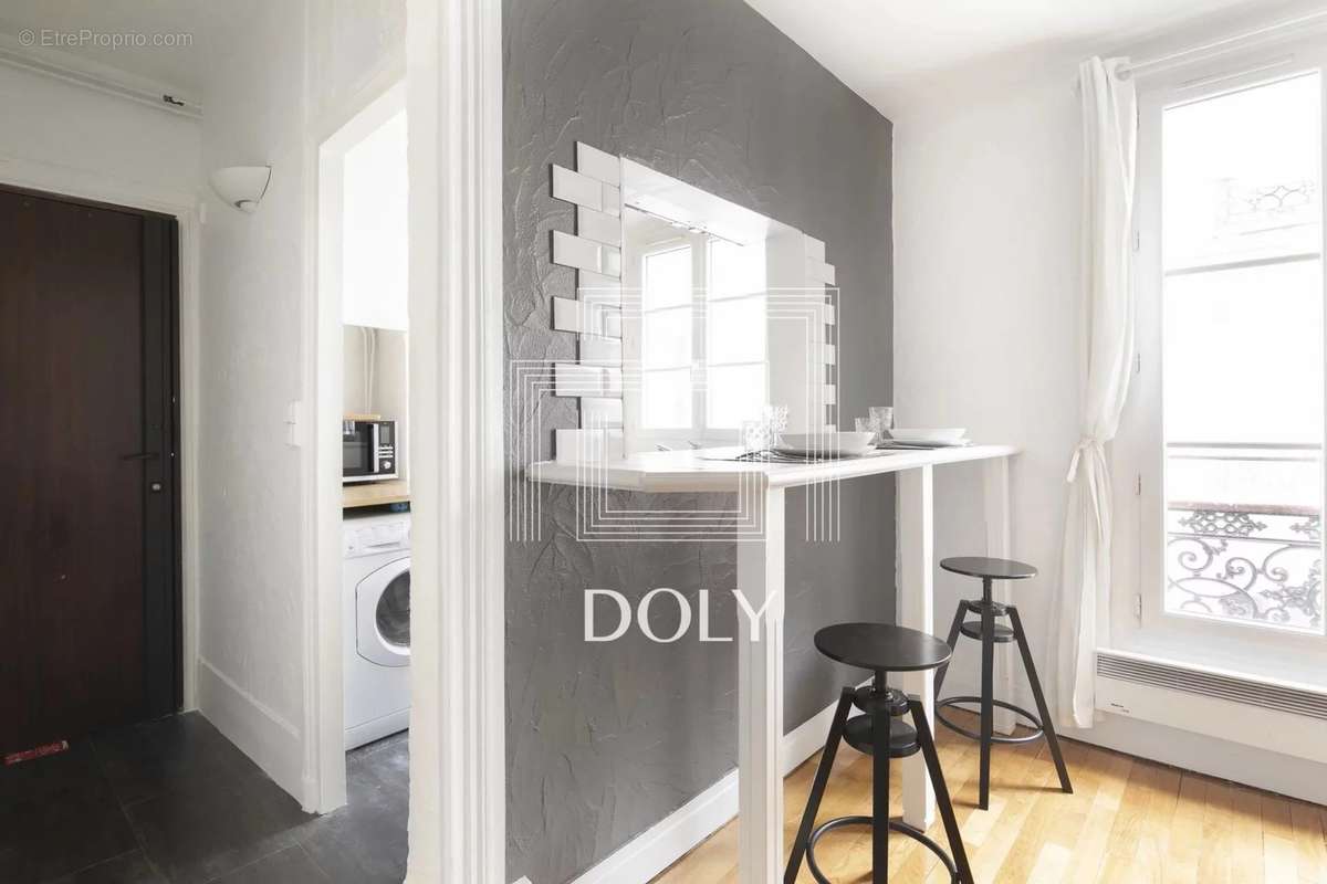 Appartement à PARIS-10E