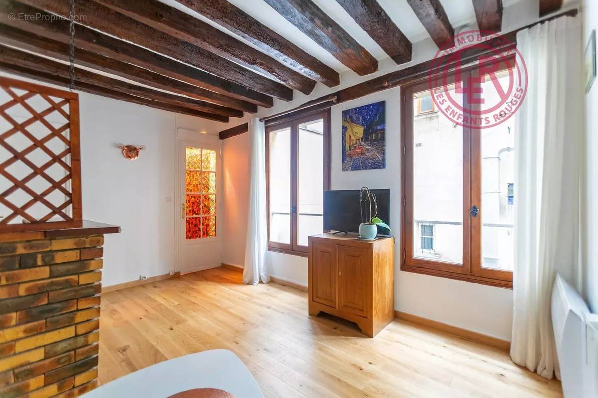 Appartement à PARIS-4E