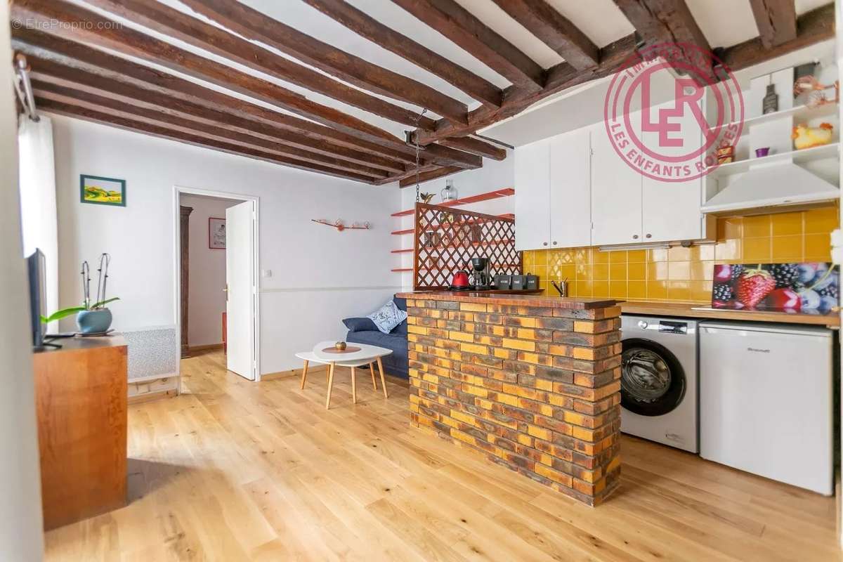 Appartement à PARIS-4E