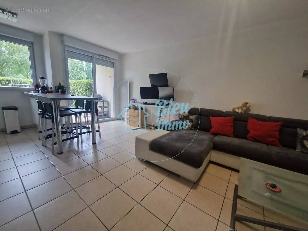 Appartement à MAUGUIO