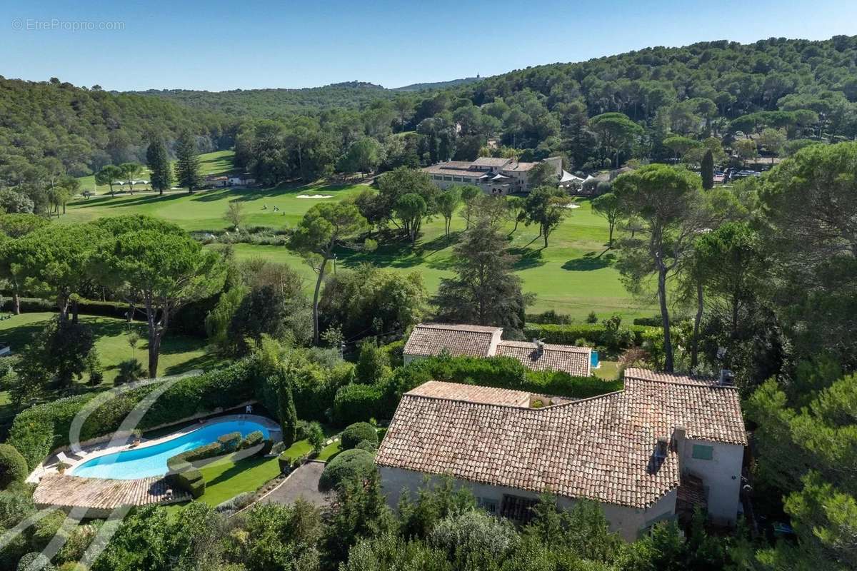 Maison à MOUGINS