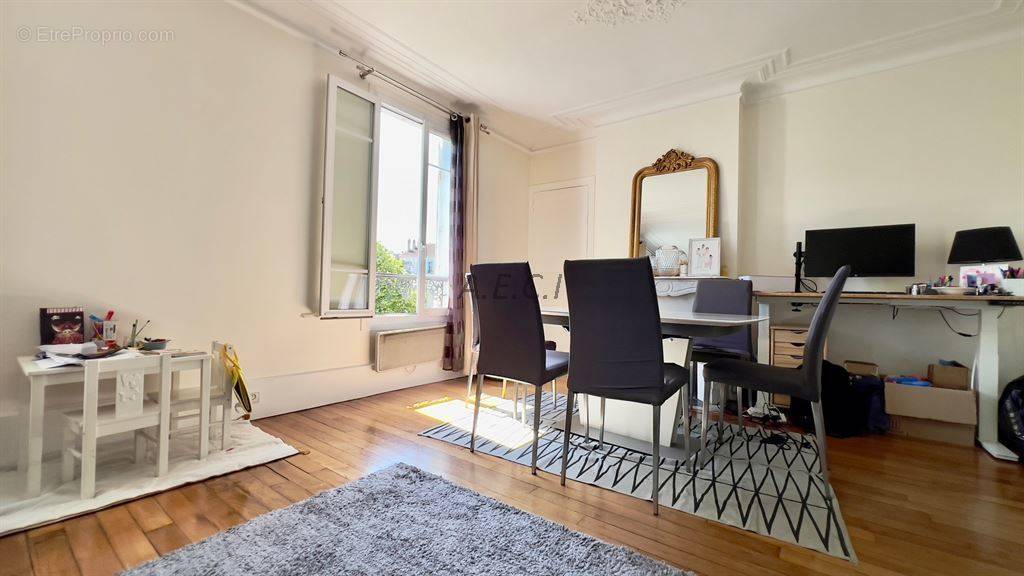 Appartement à ASNIERES-SUR-SEINE