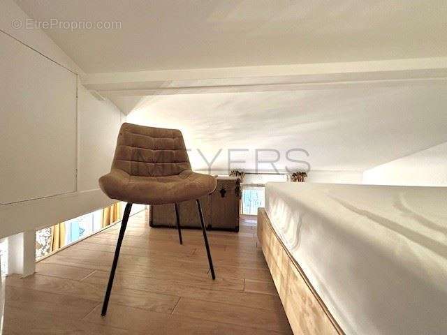 Appartement à PARIS-9E