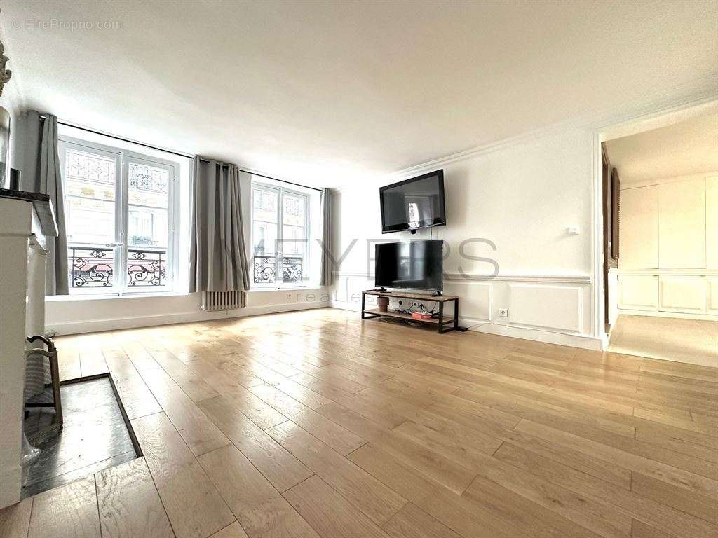 Appartement à PARIS-9E