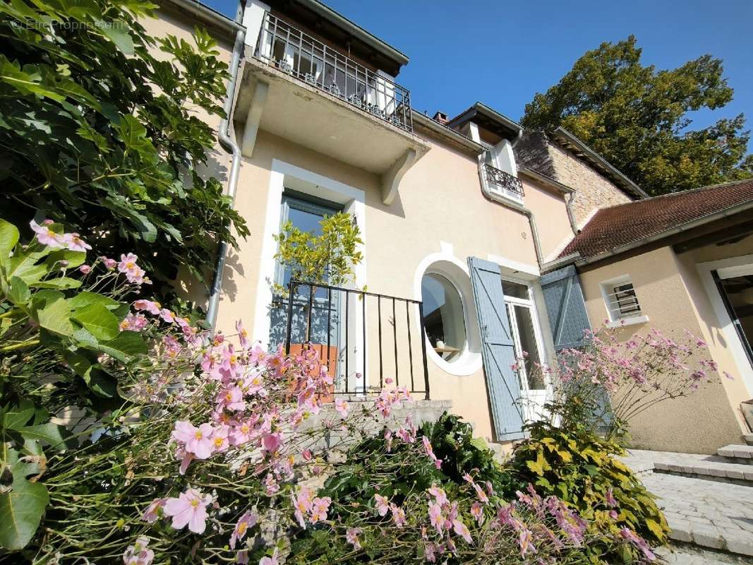 Maison à MALESHERBES