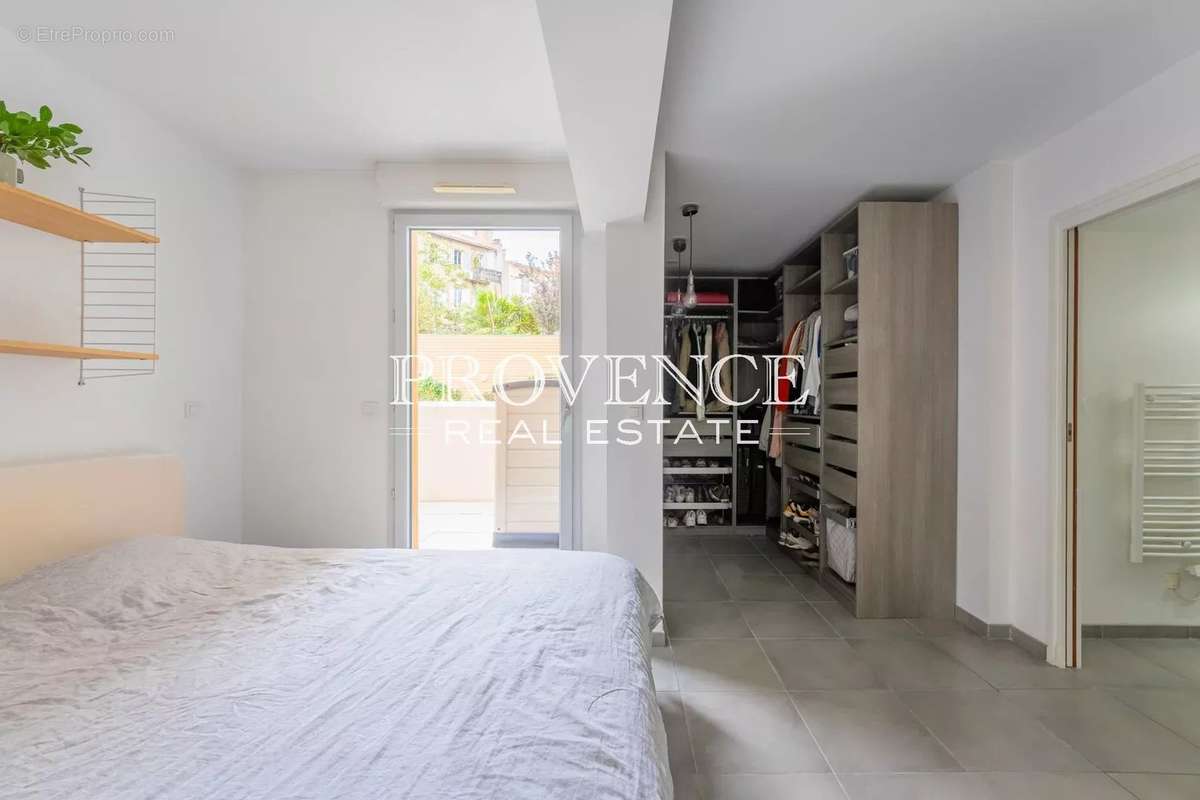 Appartement à MARSEILLE-6E