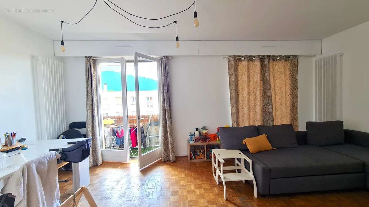 Appartement à AIX-LES-BAINS