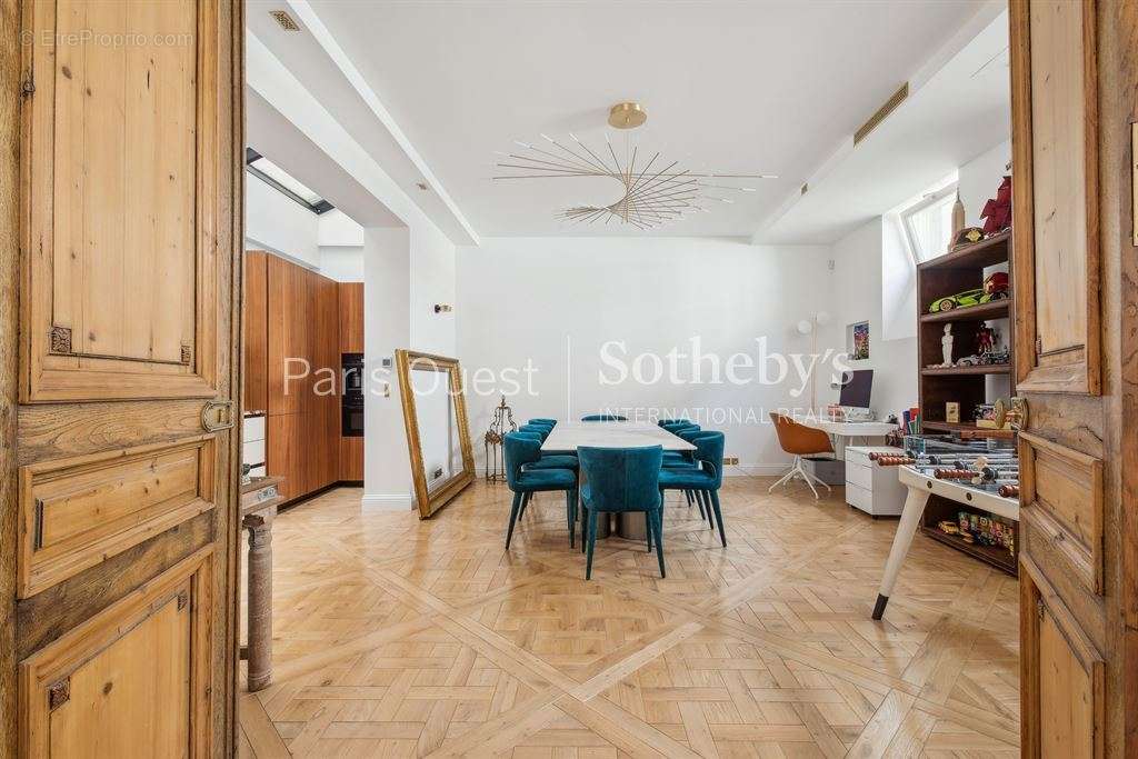 Appartement à PARIS-7E