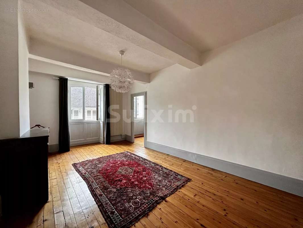 Appartement à LONS-LE-SAUNIER