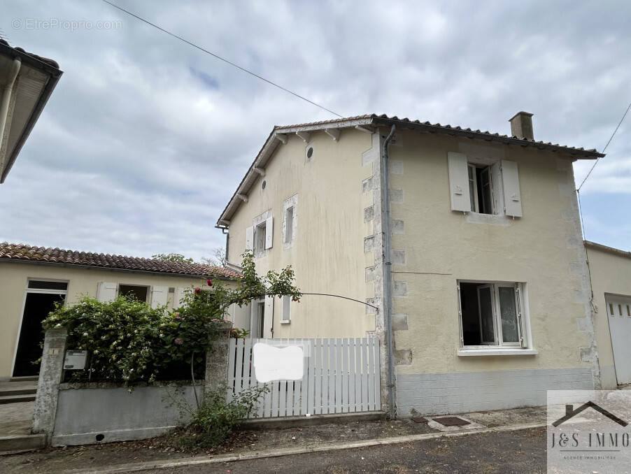 Maison à SAINT-CLAUD