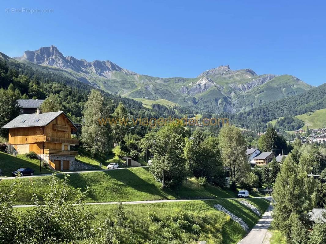 Maison à LES AVANCHERS-VALMOREL