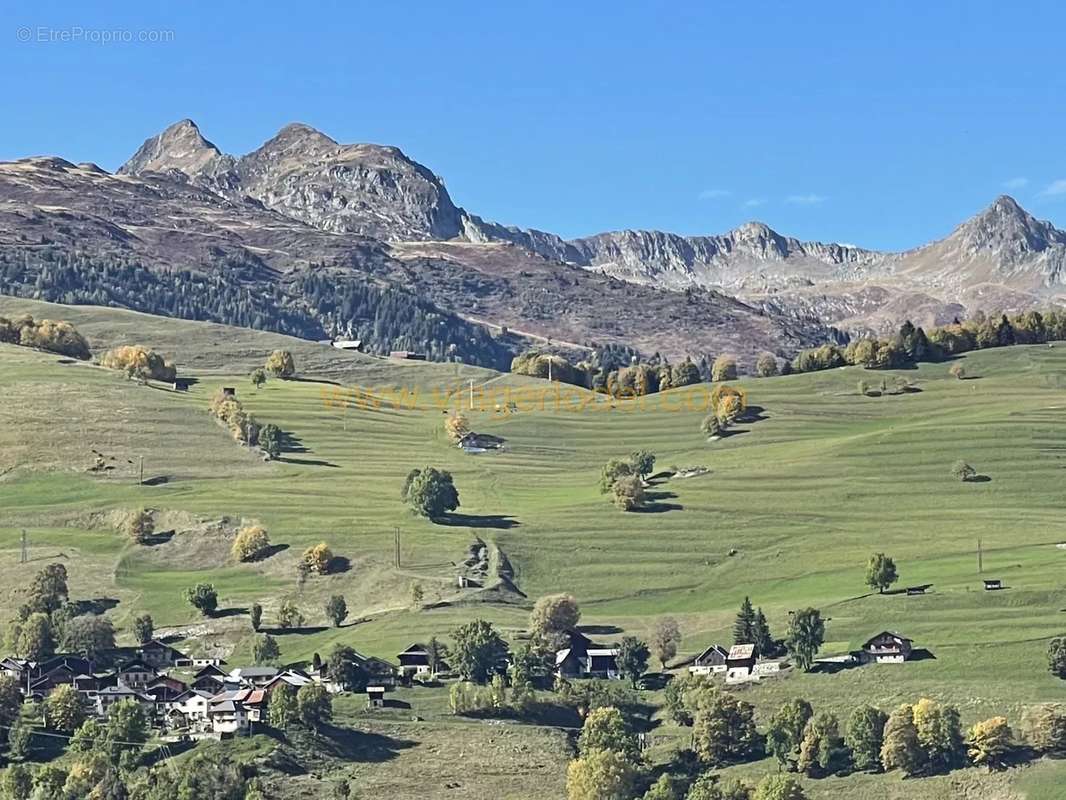 Maison à LES AVANCHERS-VALMOREL