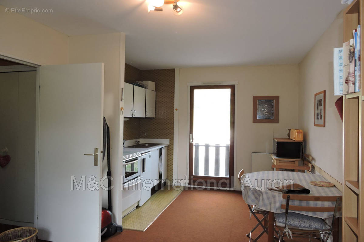 Appartement à SAINT-ETIENNE-DE-TINEE