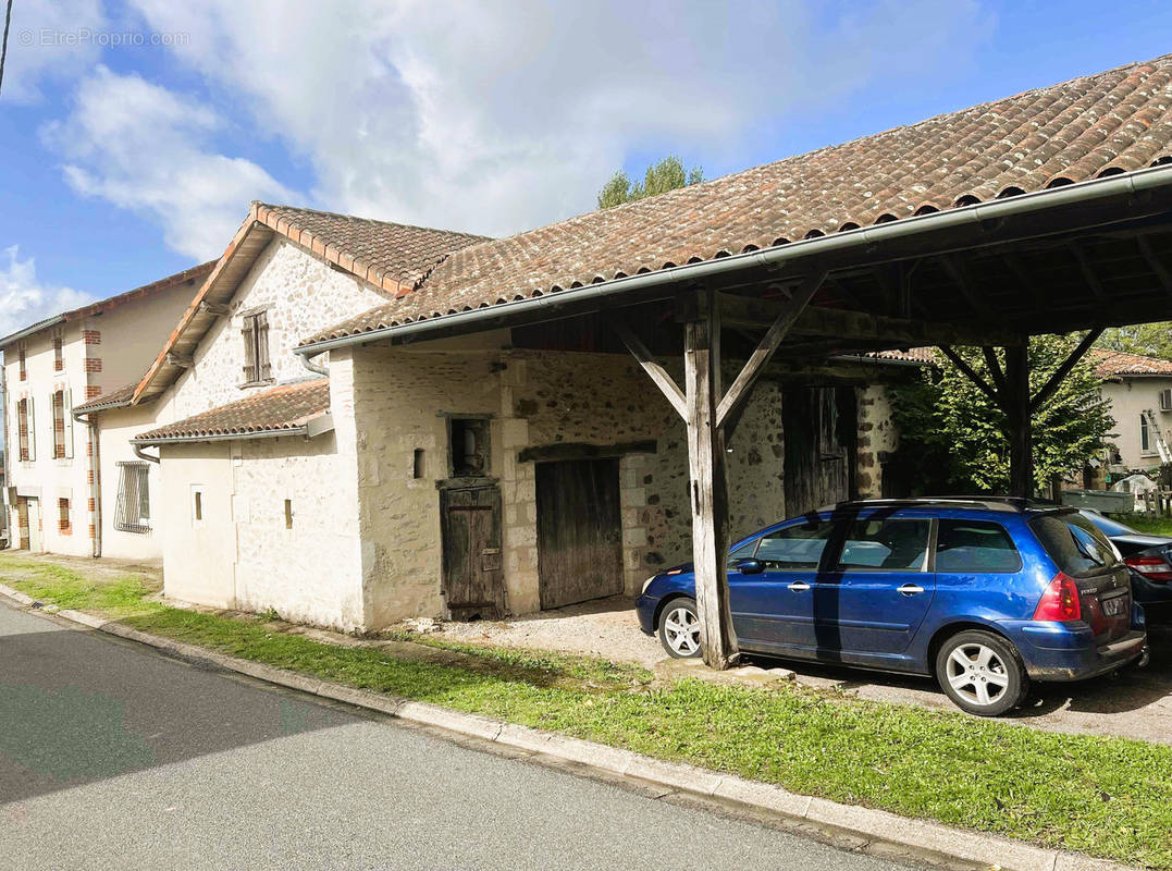 Maison à SAINT-MAURICE-DES-LIONS