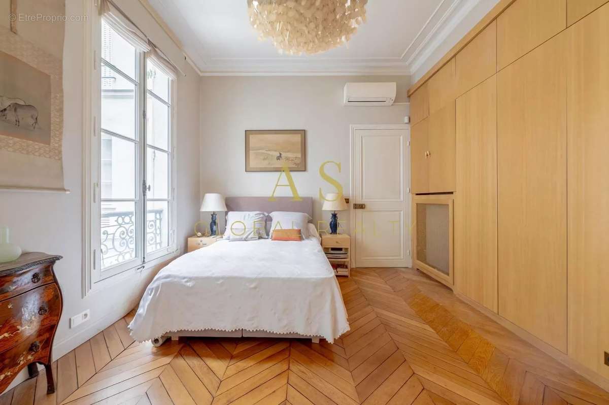 Appartement à PARIS-6E