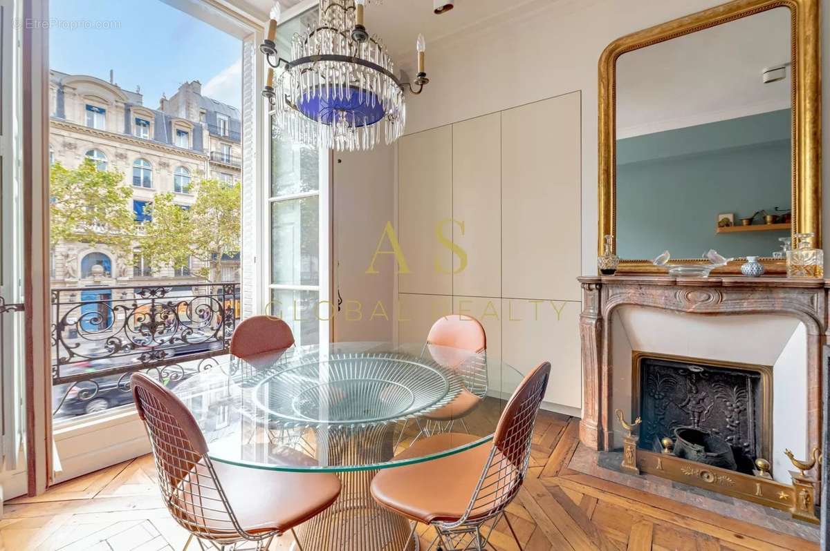 Appartement à PARIS-6E