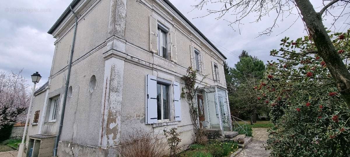 Maison à ROSNY-SUR-SEINE