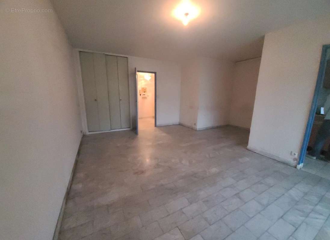 Appartement à VALLAURIS