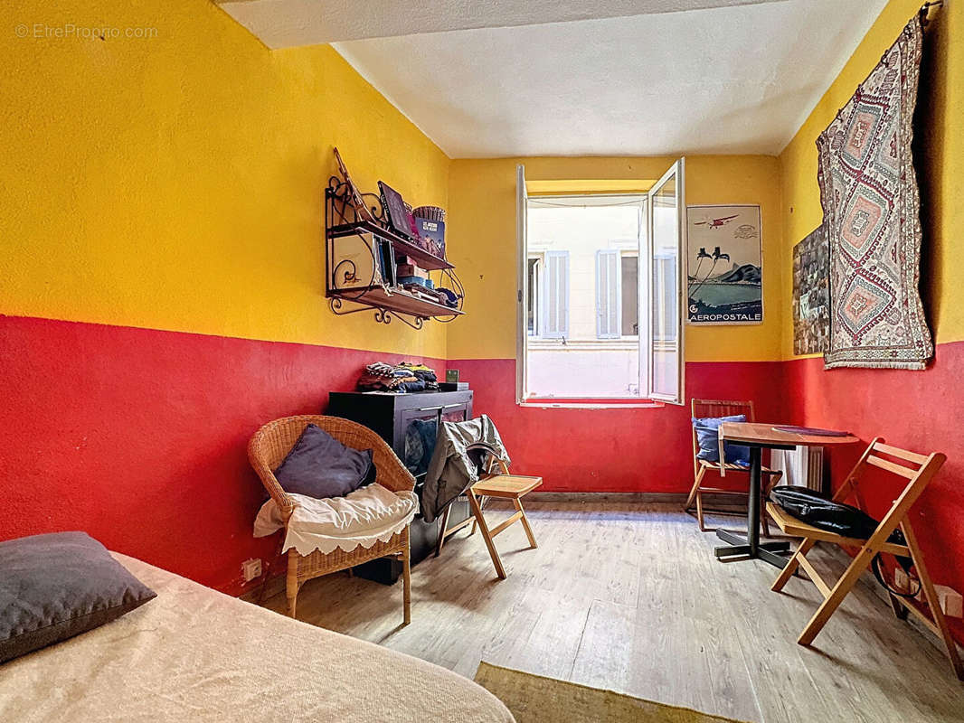 Appartement à MARSEILLE-2E