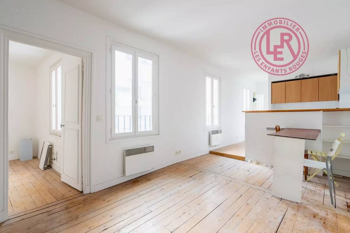 Appartement à PARIS-10E