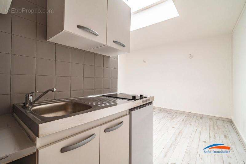   - Appartement à REIMS