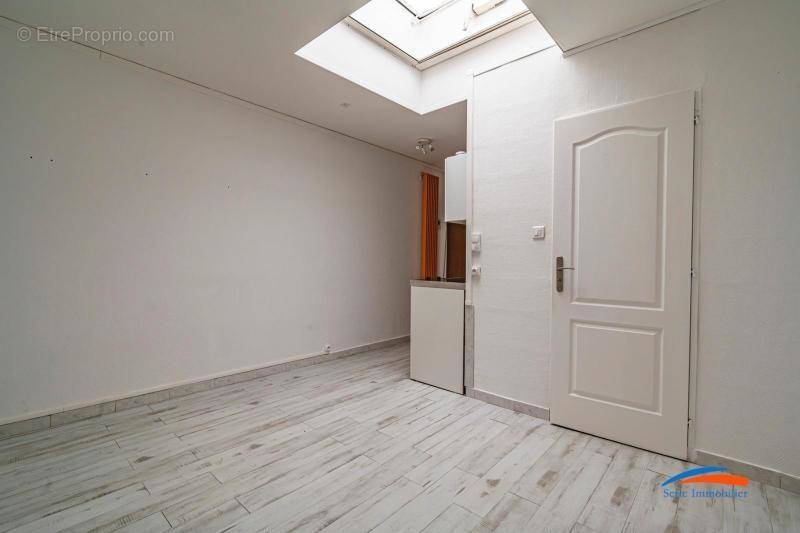   - Appartement à REIMS