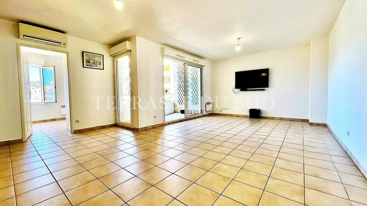 Appartement à MARSEILLE-8E