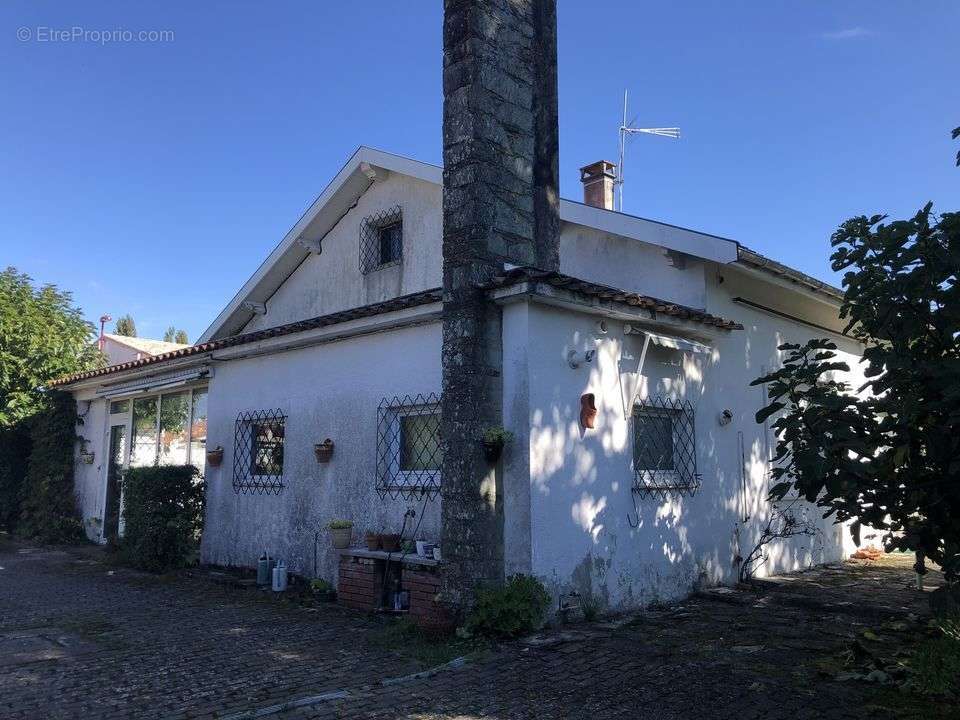 Maison à SAINT-LAURENT-MEDOC